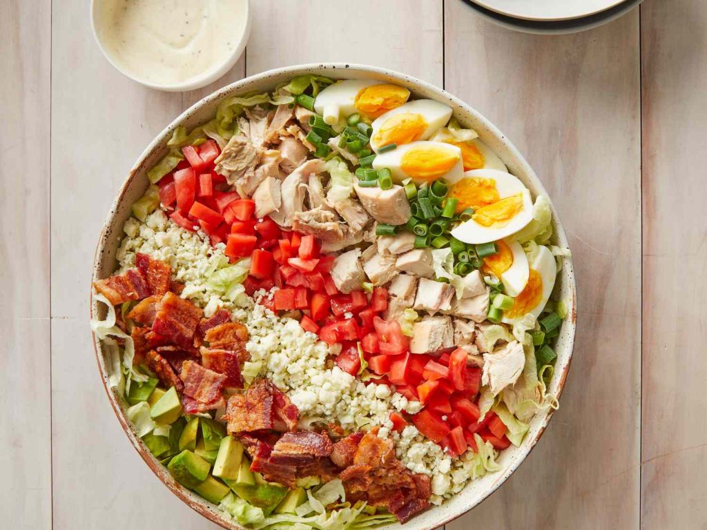 Perfecting the Cobb Salad: Easy Steps for Success